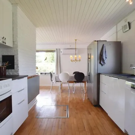 Awesome In W/ 3 Bedrooms 펜션